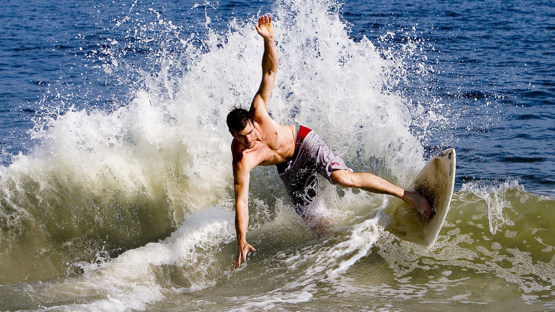 西甲绝美远射：天空之城的艺术奇迹