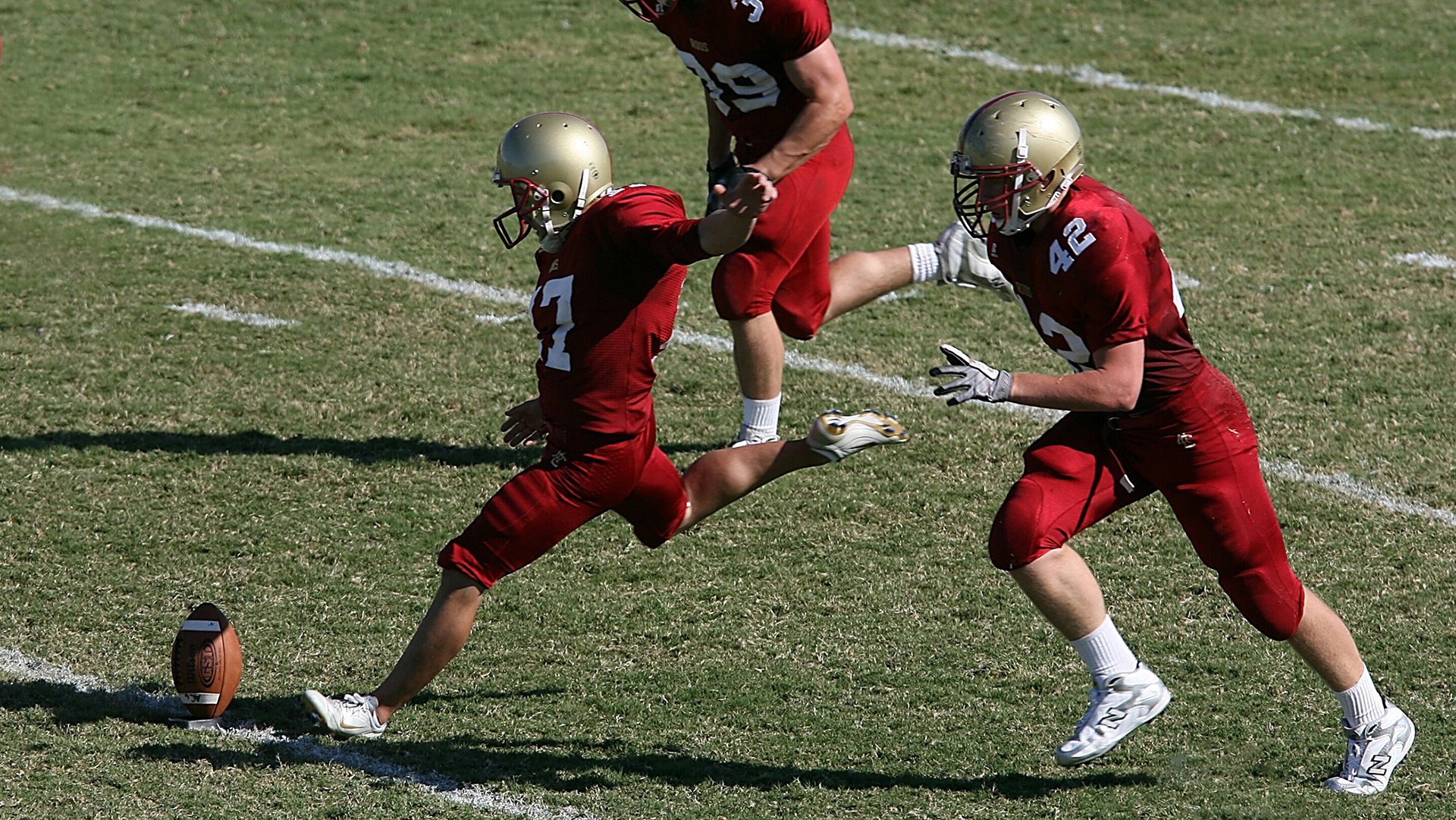 青少年足球科技创新示范基地在多国设立，推动行业创新升级，青少年足球训练中心