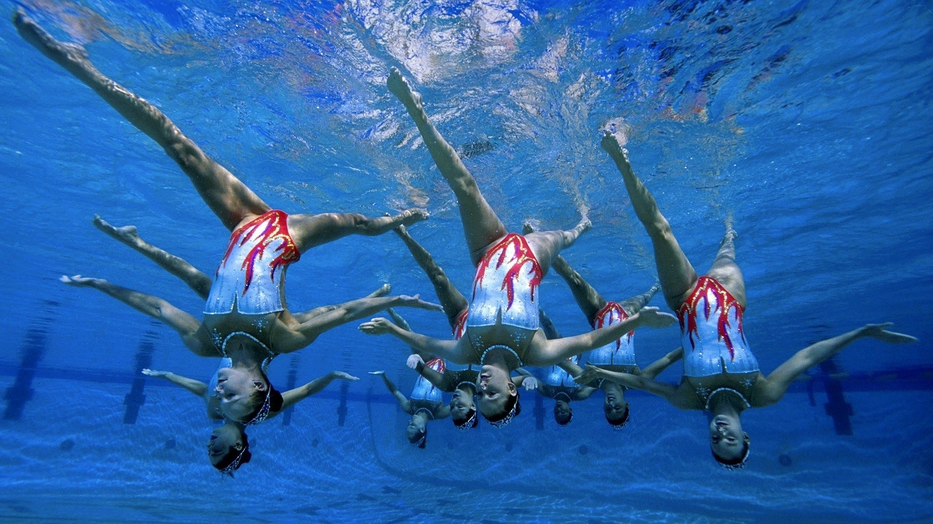 世界游泳俱乐部跨国合作签约仪式举行，国际游泳联合会总部